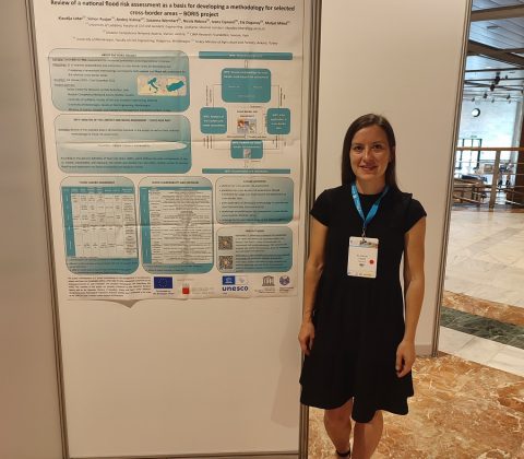 Klaudija Lebar presenting the poster about the BORIS project at IAHR Congress 2022